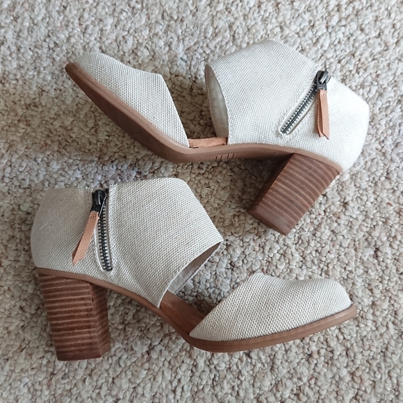 TOMS Milan Closed Toe Heel size 7.5 - Picture 1 of 15